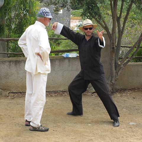 Sardinien Test einer Tai Chi Position Sardinien Test einer Tai Chi Position