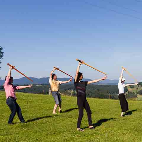 Tai Chi Schwertform - Foto: Ralf Eiser Tai Chi Schwertform - Foto: Ralf Eiser